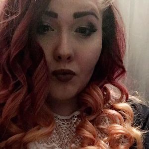 Meet your Posher, Cassandra